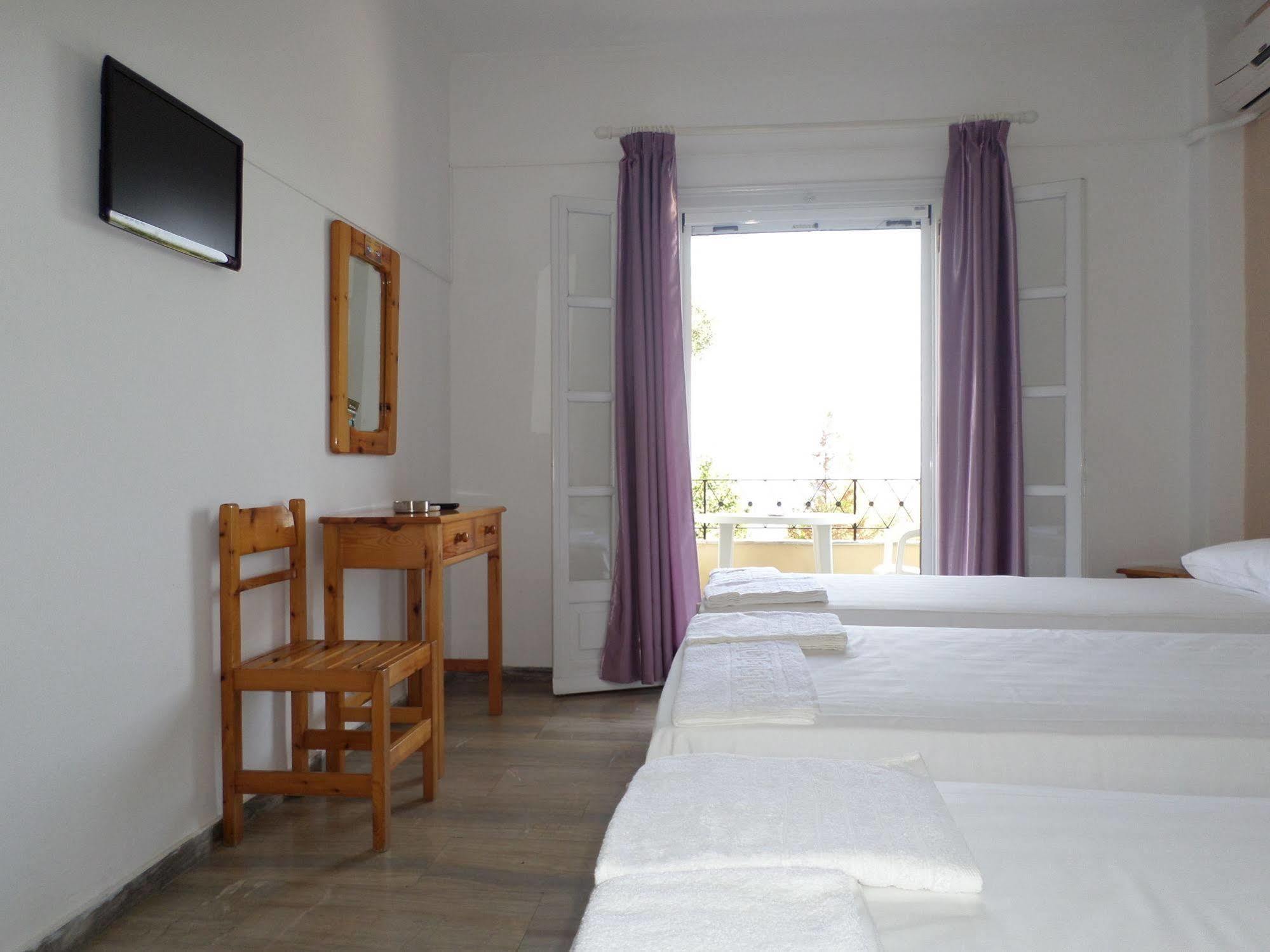 Rising Sun Apartments & Studios Benitses  Extérieur photo
