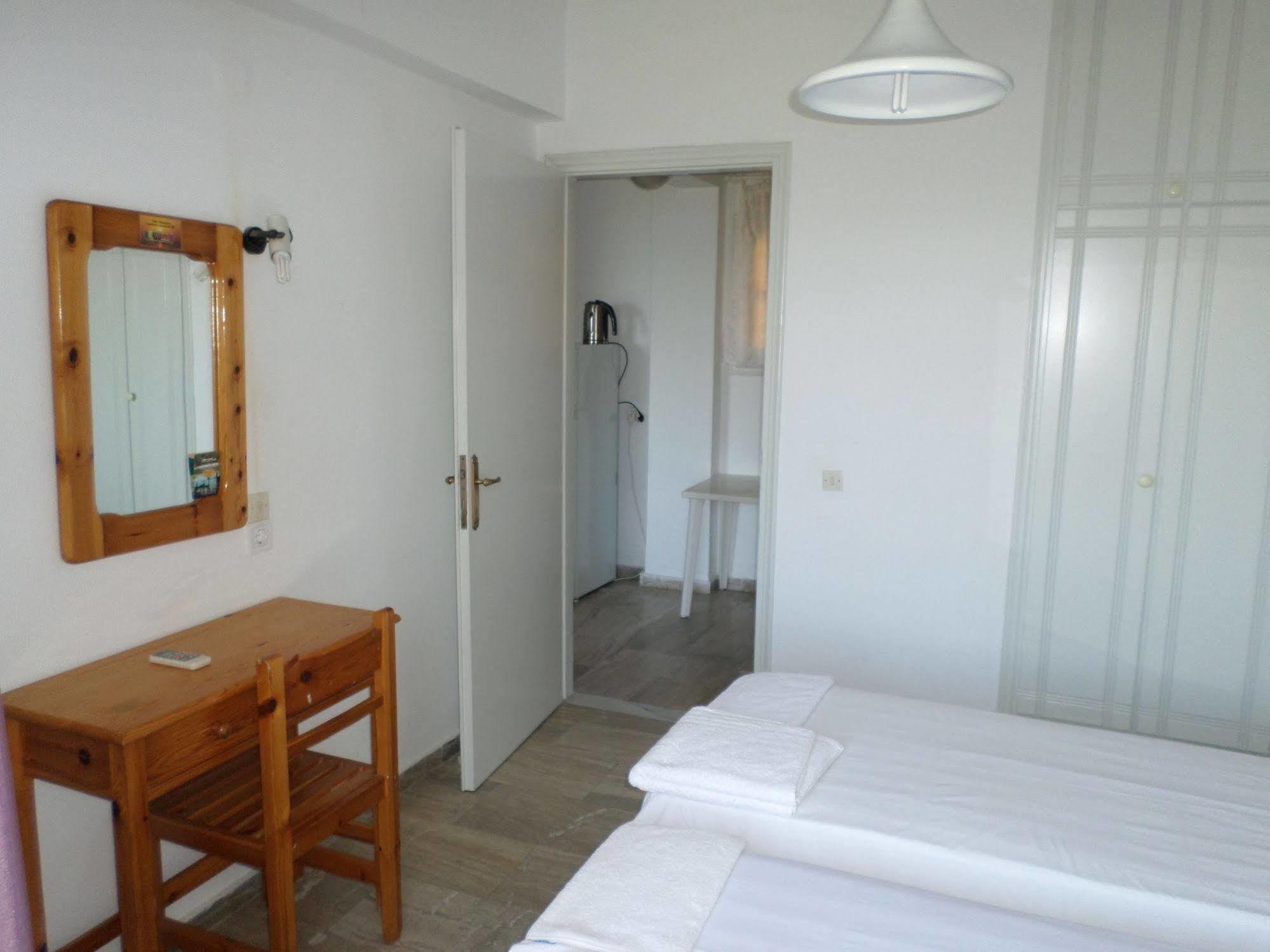 Rising Sun Apartments & Studios Benitses  Extérieur photo