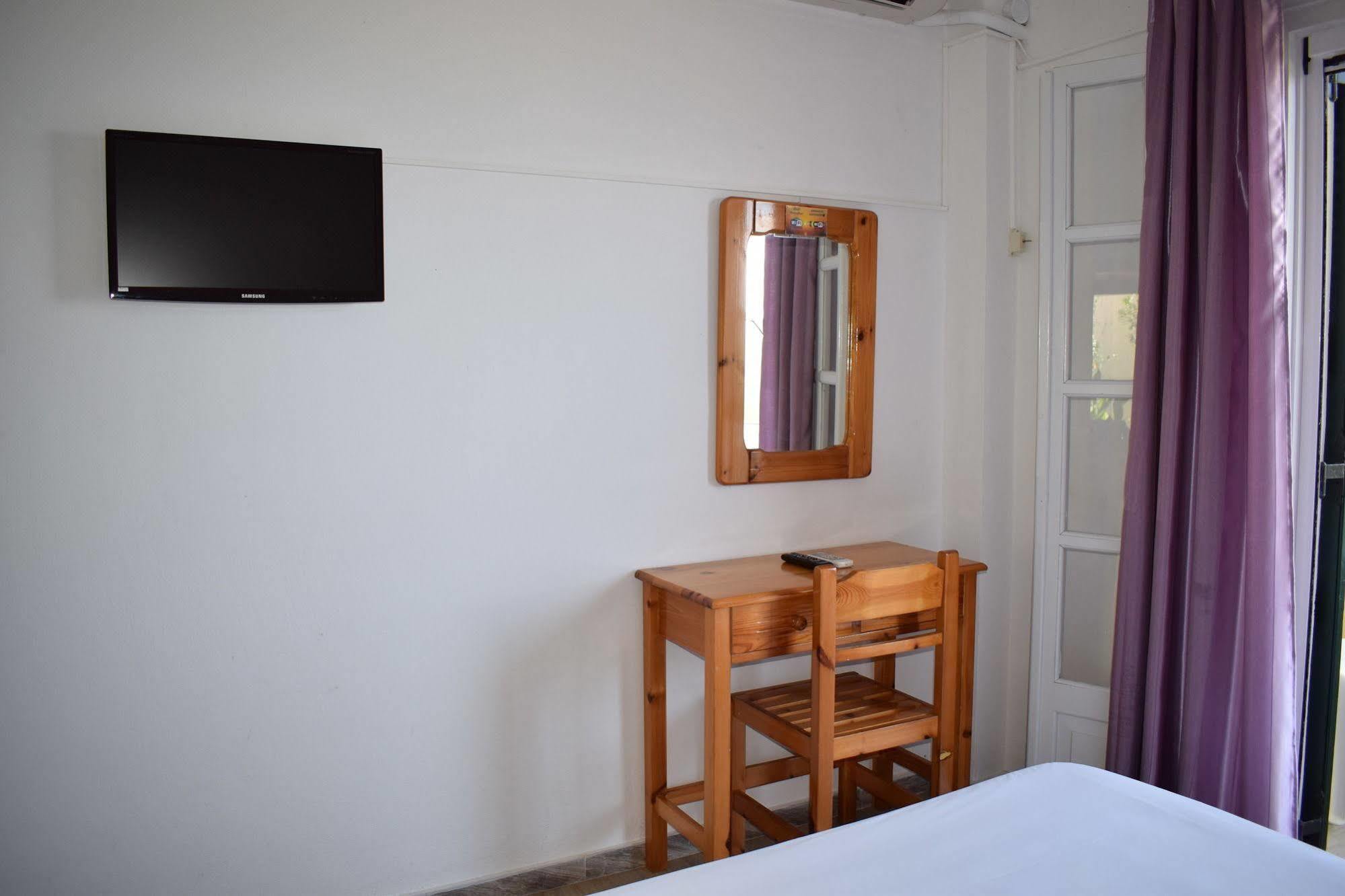 Rising Sun Apartments & Studios Benitses  Extérieur photo