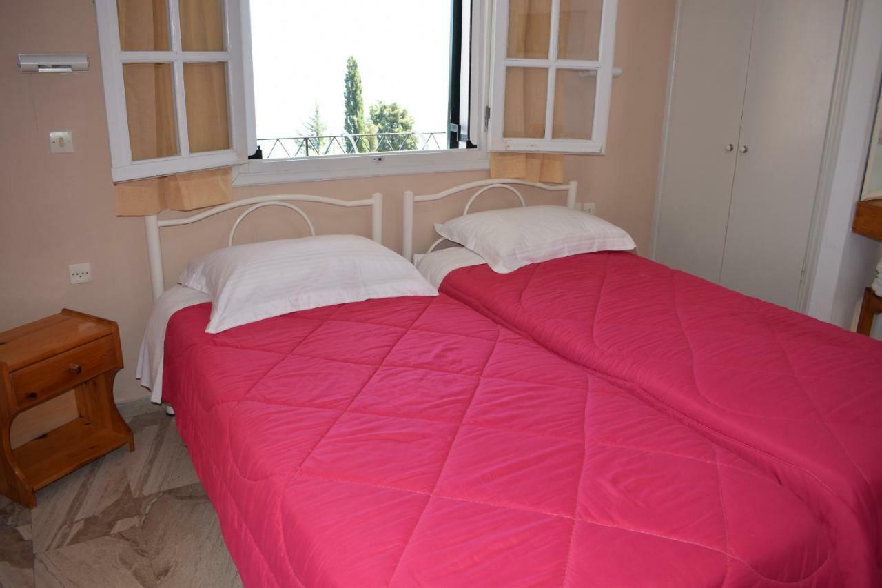 Rising Sun Apartments & Studios Benitses  Extérieur photo
